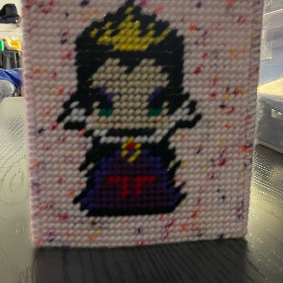 Disney villains Kleenex box cover - Picture 2 of 4